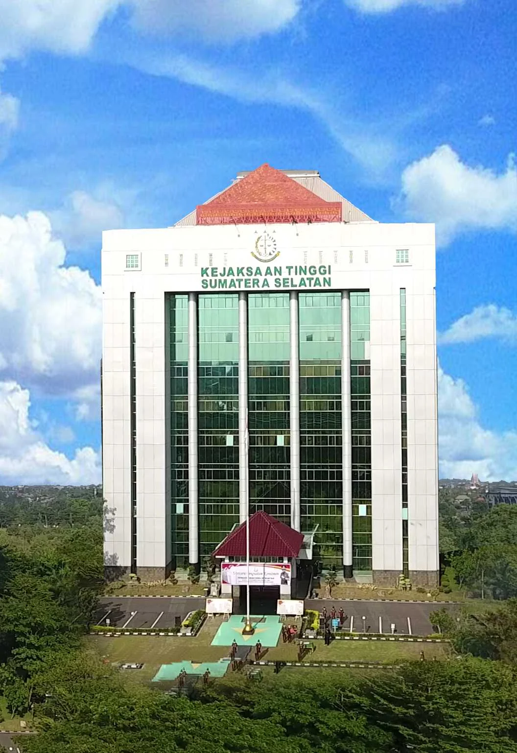 Tampak depan gedung Kejaksaan Tinggi Sumatera Selatan. Dokumentasi SILADOKKUM Kejaksaan RI.